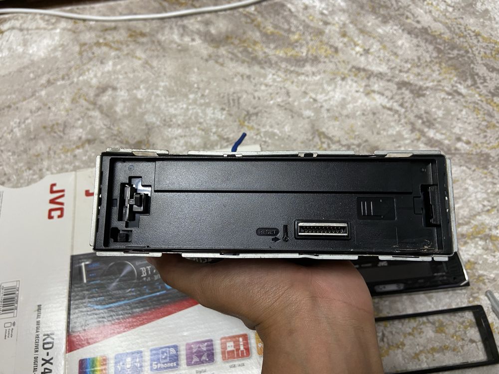 Магнитола JVC KD-X462BT