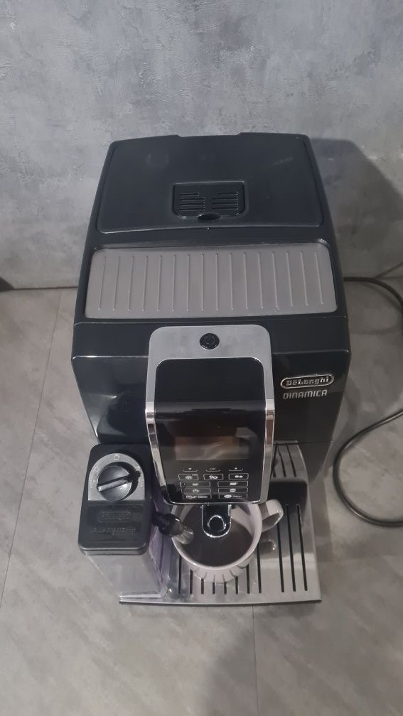 Кофемашина DeLonghi Dinamica ECAM 350.55.B