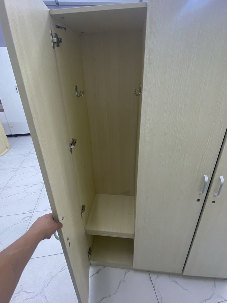 Продам шкаф в хорошем состояний