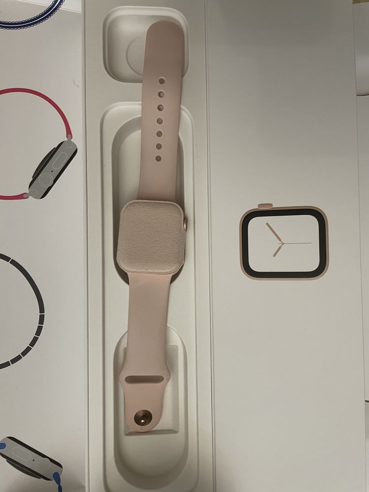 Apple watch series 4 40mm Gold Aluminium