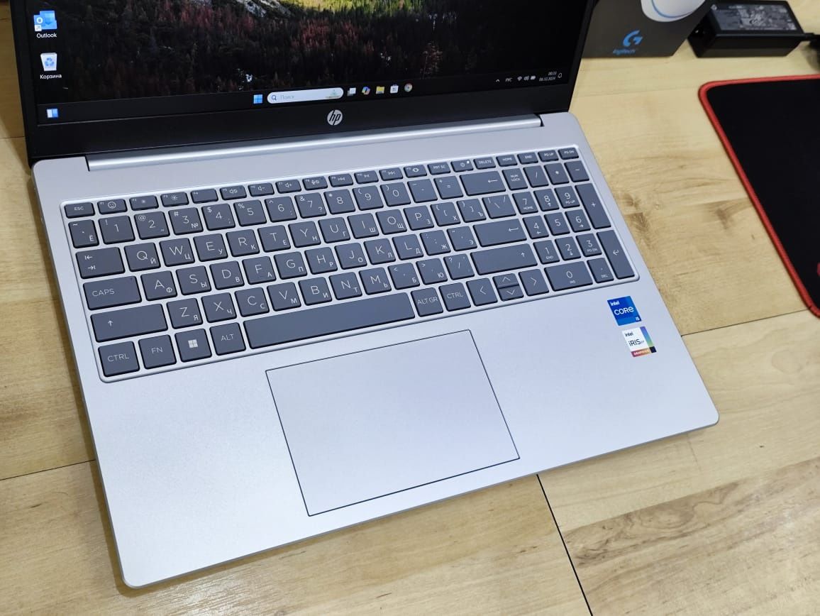 Core i5-13 SSD512GB ОЗУ16ГБ Ноутбук Ультрабук В Новом Состояние для