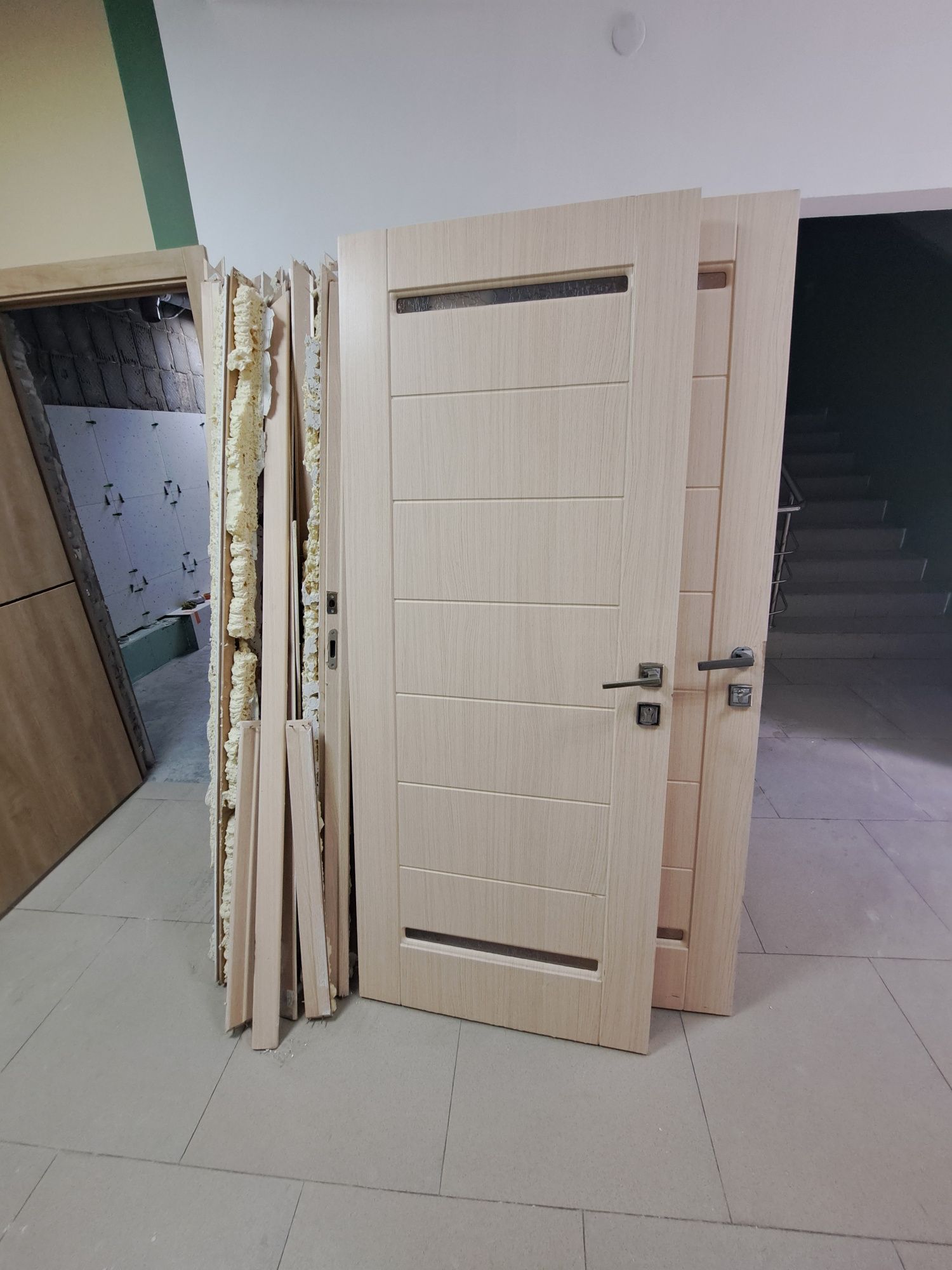 Продам двери б/у