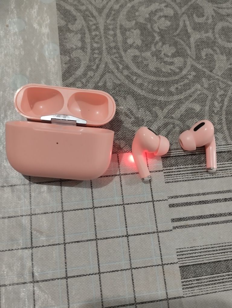 airpods pro, pink