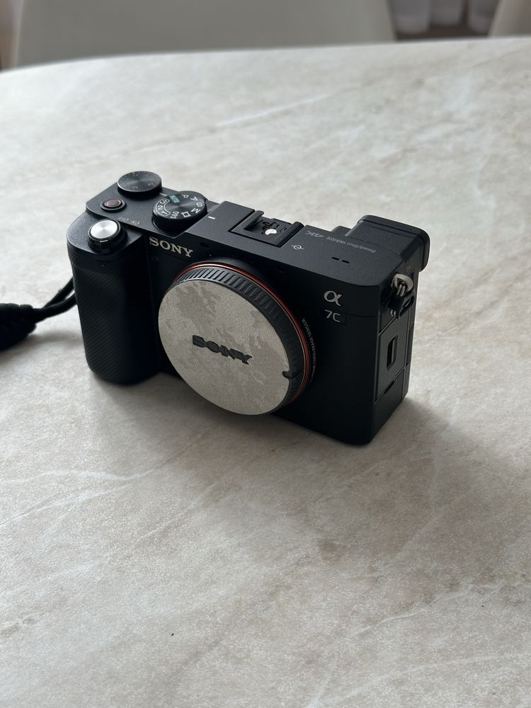 Продается камера Sony a7 c