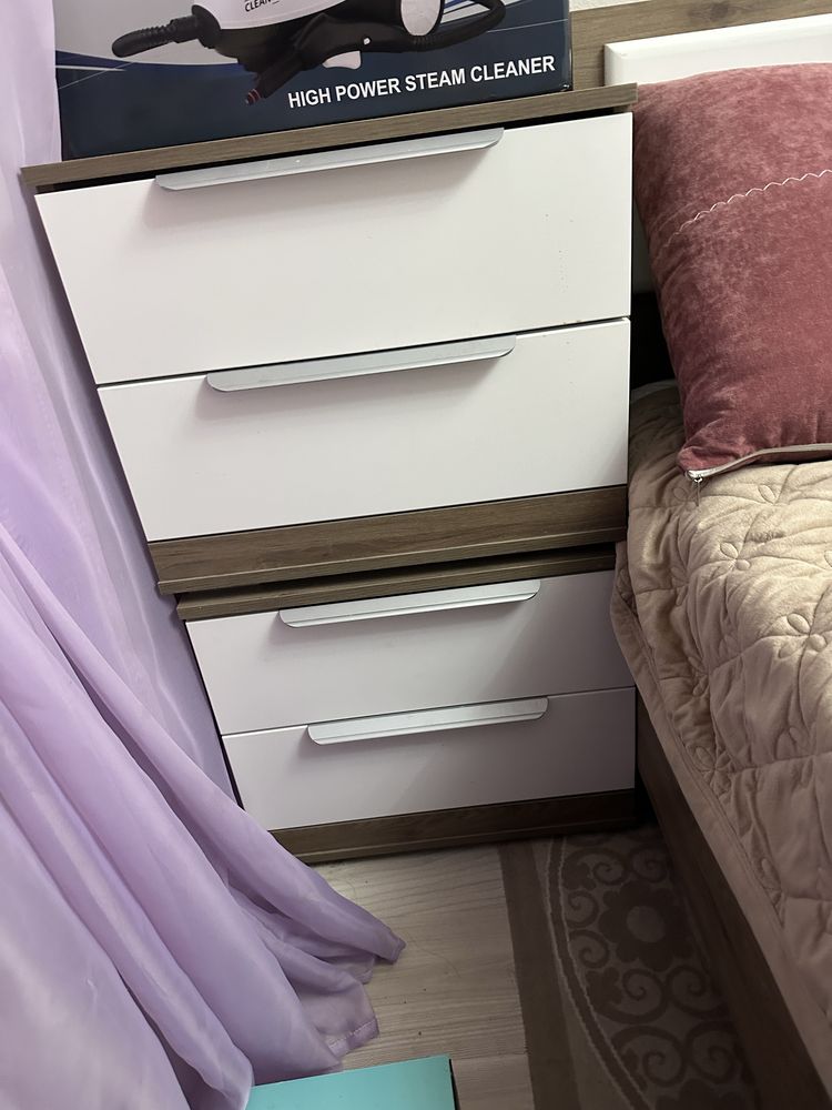 Продам спальный гарнитур