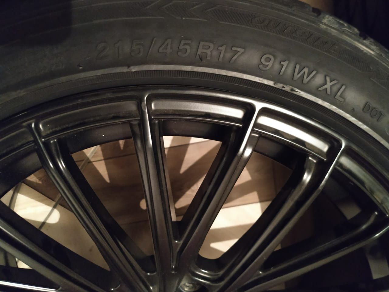 Продам диски Шины производства Канада Австралия почти новая