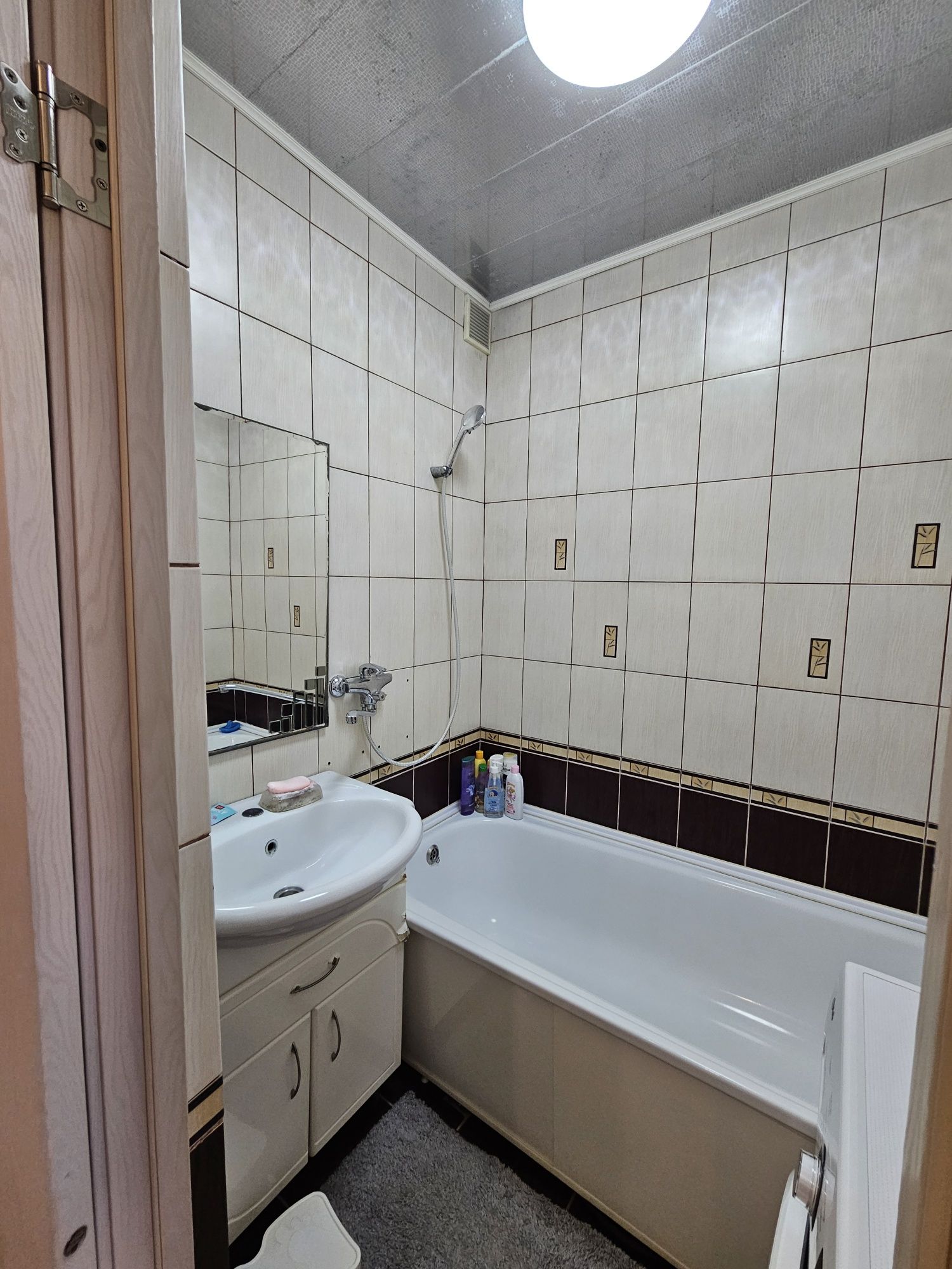 Продам 2-х комнатную квартиру в районе вокзала