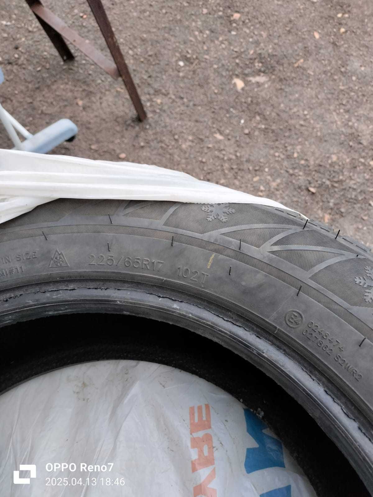 Продам б/у резину. 225/65 R17