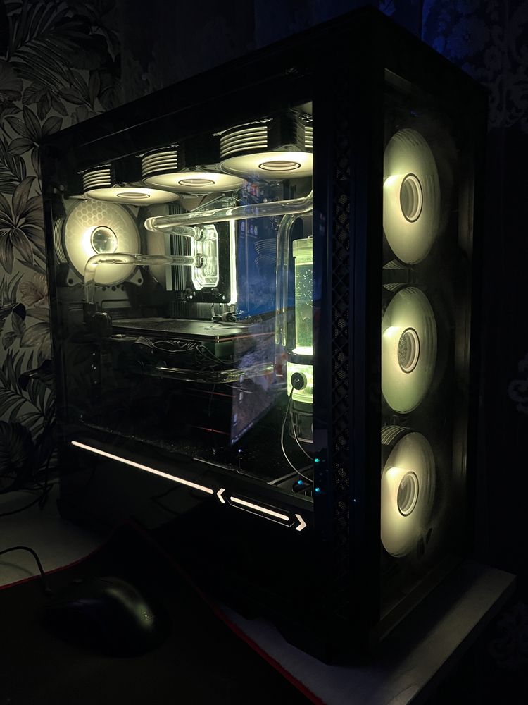 Мощный Игровой компьютер ryzen 7 5800x RX 6900xt