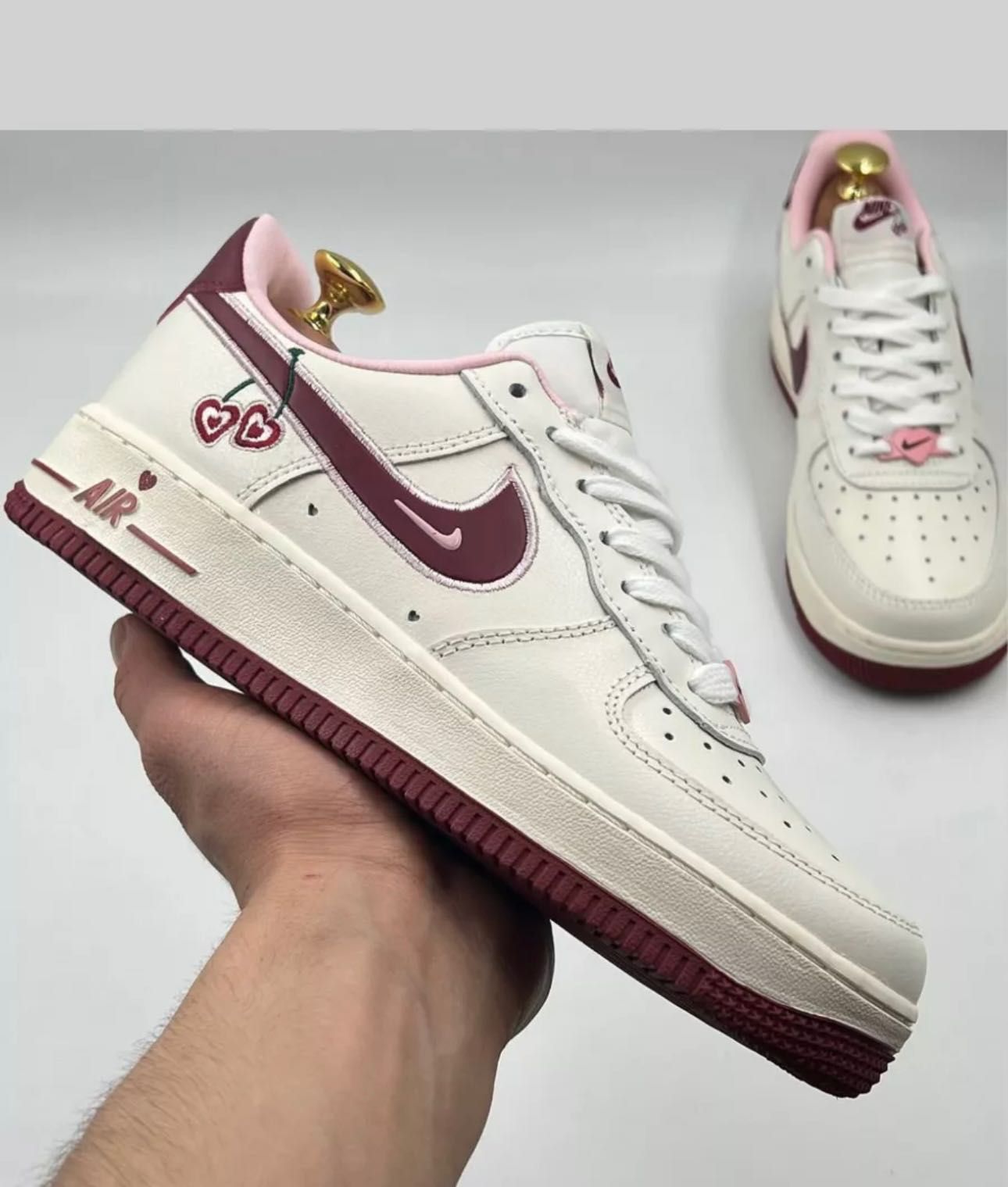 Продам новые кроссовки Nike Air force, 43 р , унисекс