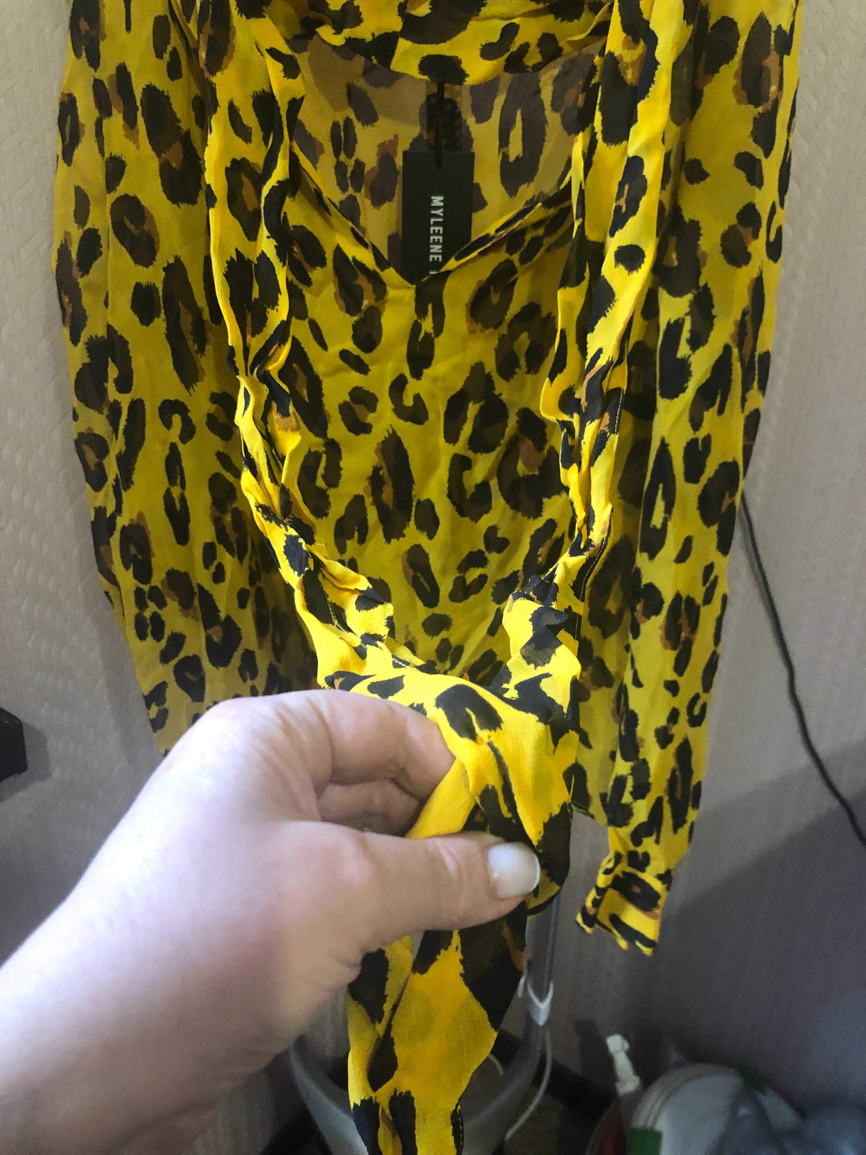 Продам женскую блузку