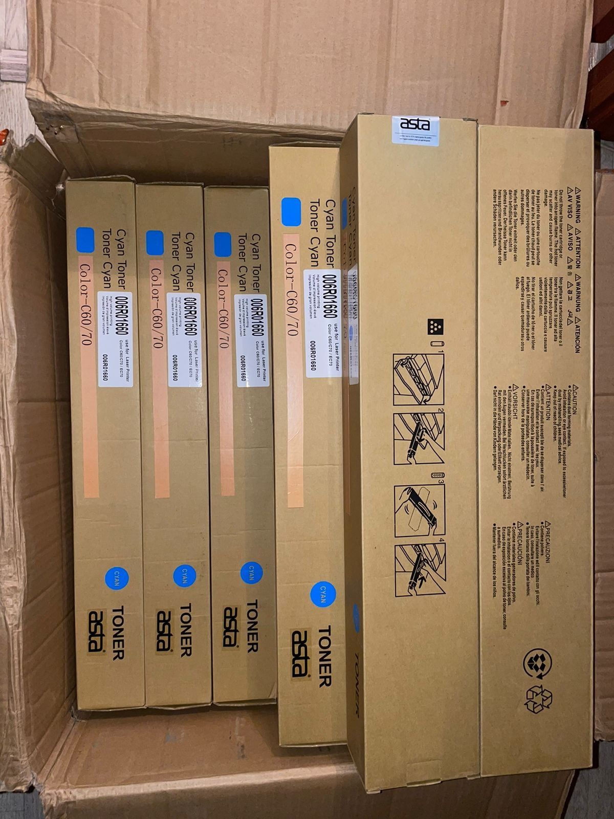 Продам Тонер-картридж голубого цвета 006R01660 для Хerox 20  шт.  И же