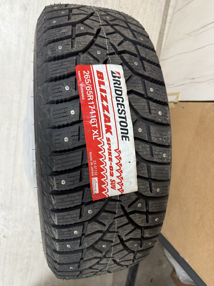 Зимняя резина Bridgestone Blizzak Spike