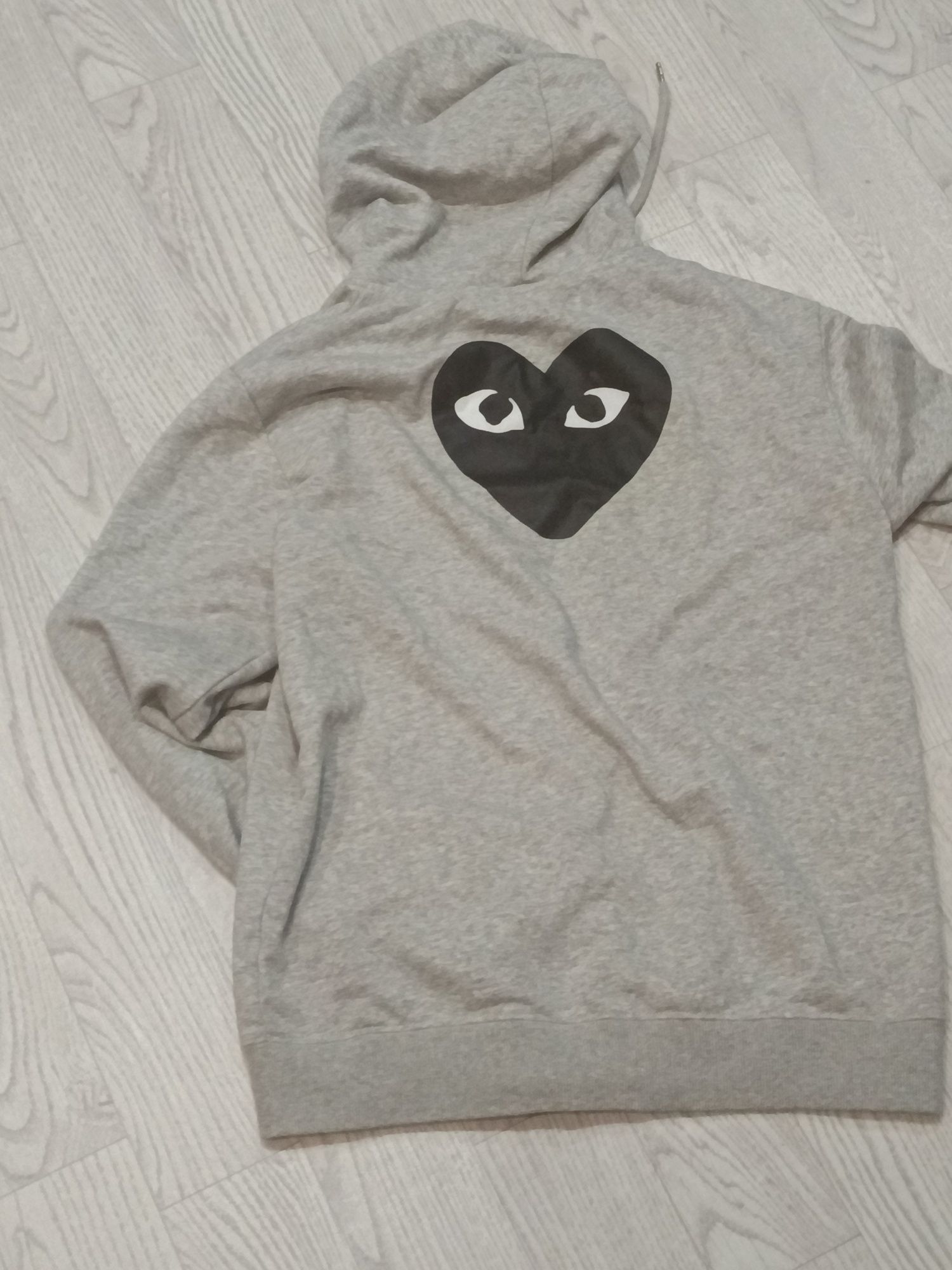 zip hoodie comme des garçons play