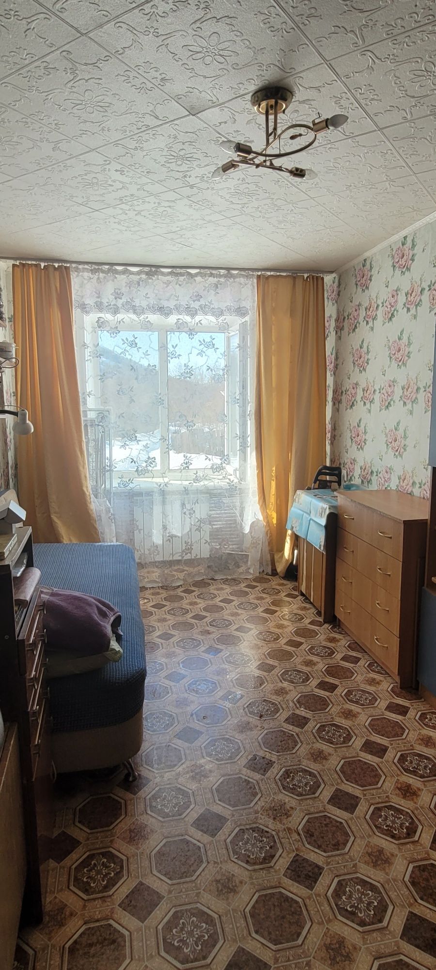 Продам 2-х кв на 4 районе.