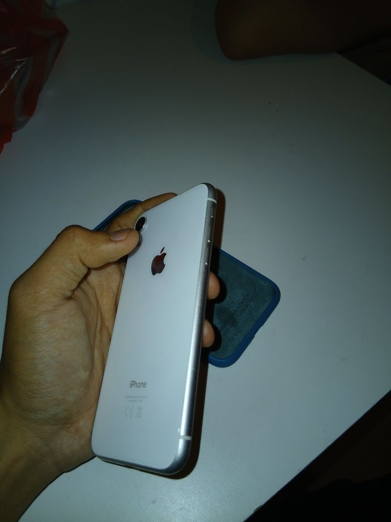 Iphone XR aйфон XR.