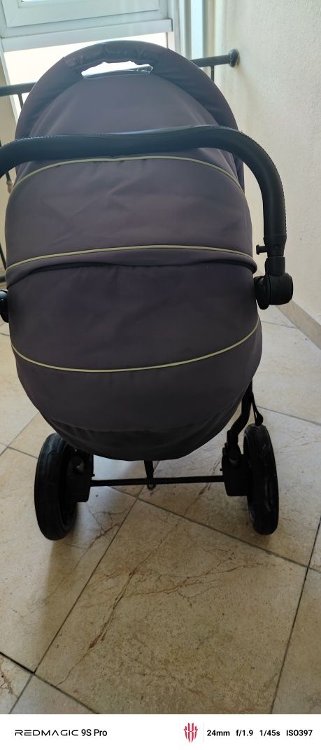 Продаем детскую коляску