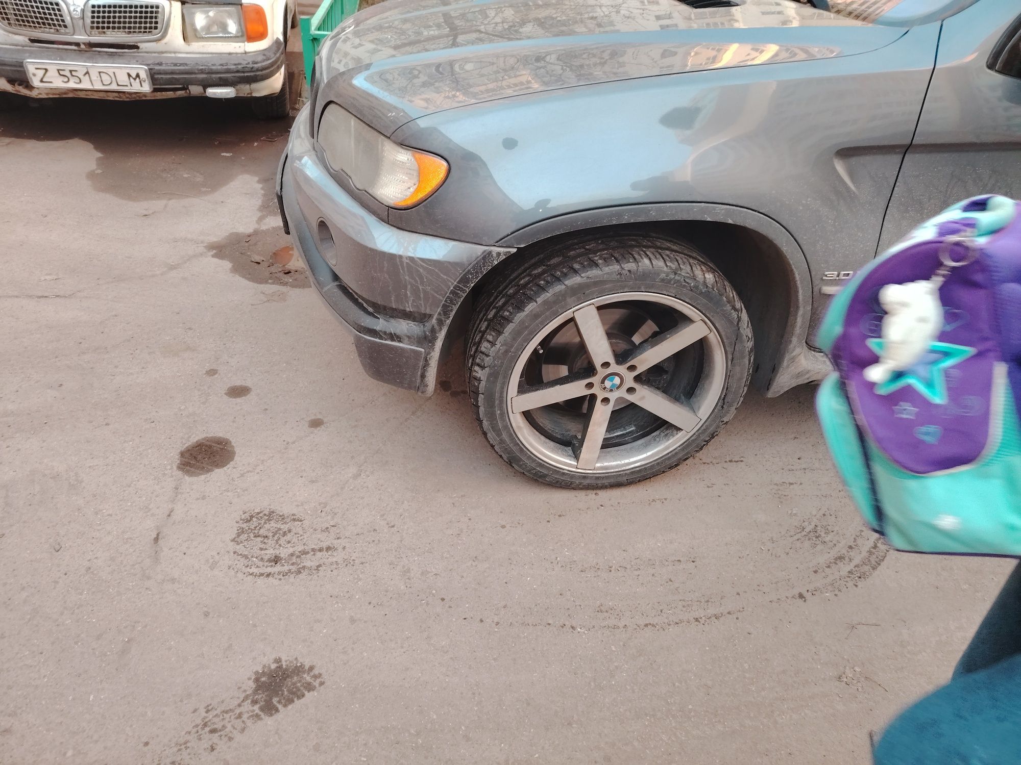 Продам шины с дисками для BMW X5 E53  275/40 r20 перед, 315/35r20 задн