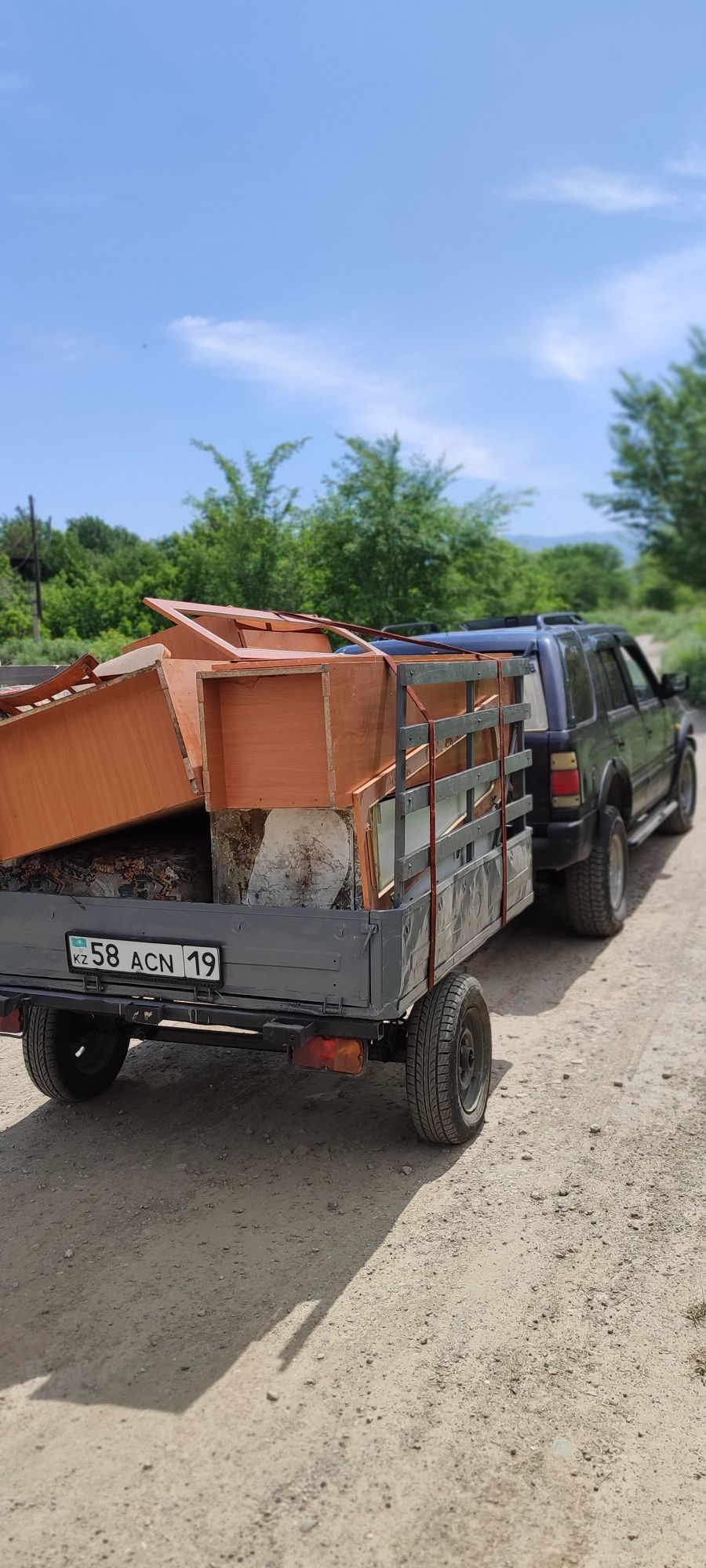 Перевезу груз по городу и меж горад Прицеп легковой
