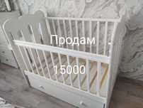 Продам кроватку с матрасиком