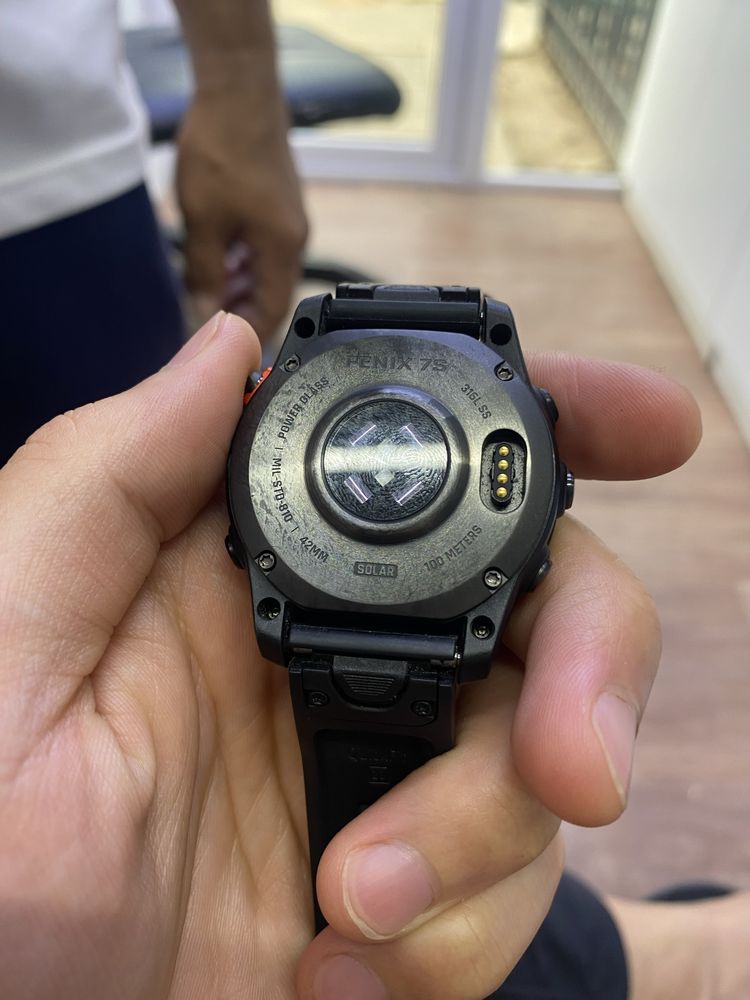 Часы: Garmin Fenix 7S