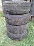 Комплект летние шины 285/65 R17  продам