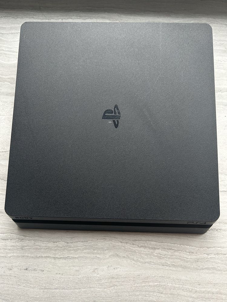 Продам playstation 4 slim 1tb