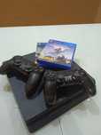 Playstation 4 slim, 1tb, 2 геймпада