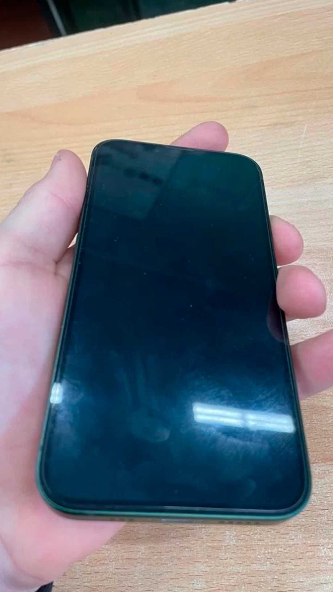 iPhone 13, 128 ГБ (не ремонтированный) 94% аккум!!!