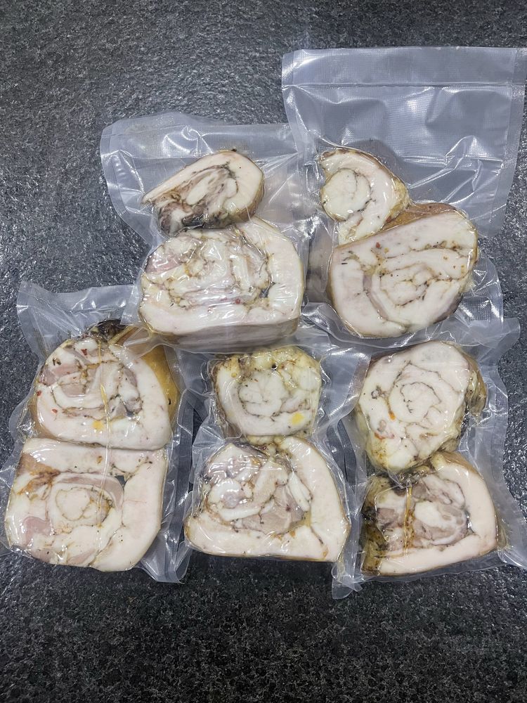 Рулет свинной в вакумной упаковке