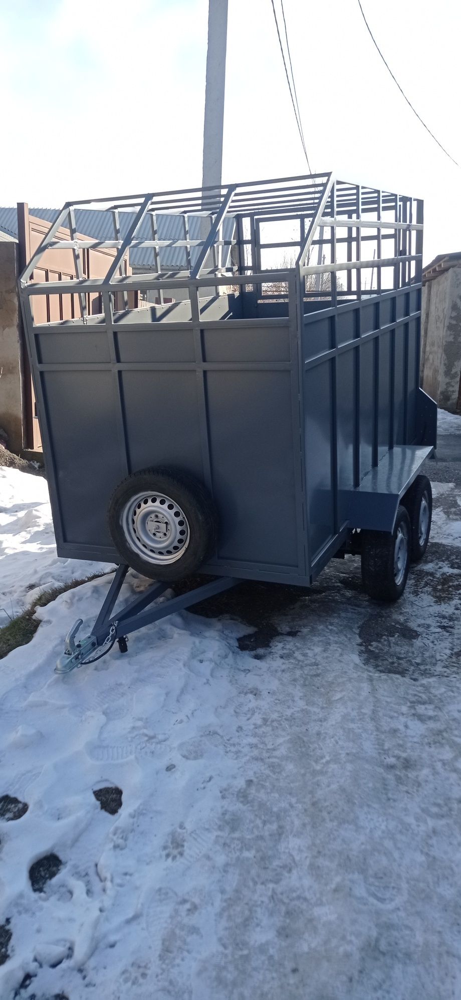 Коневозка отличного качества