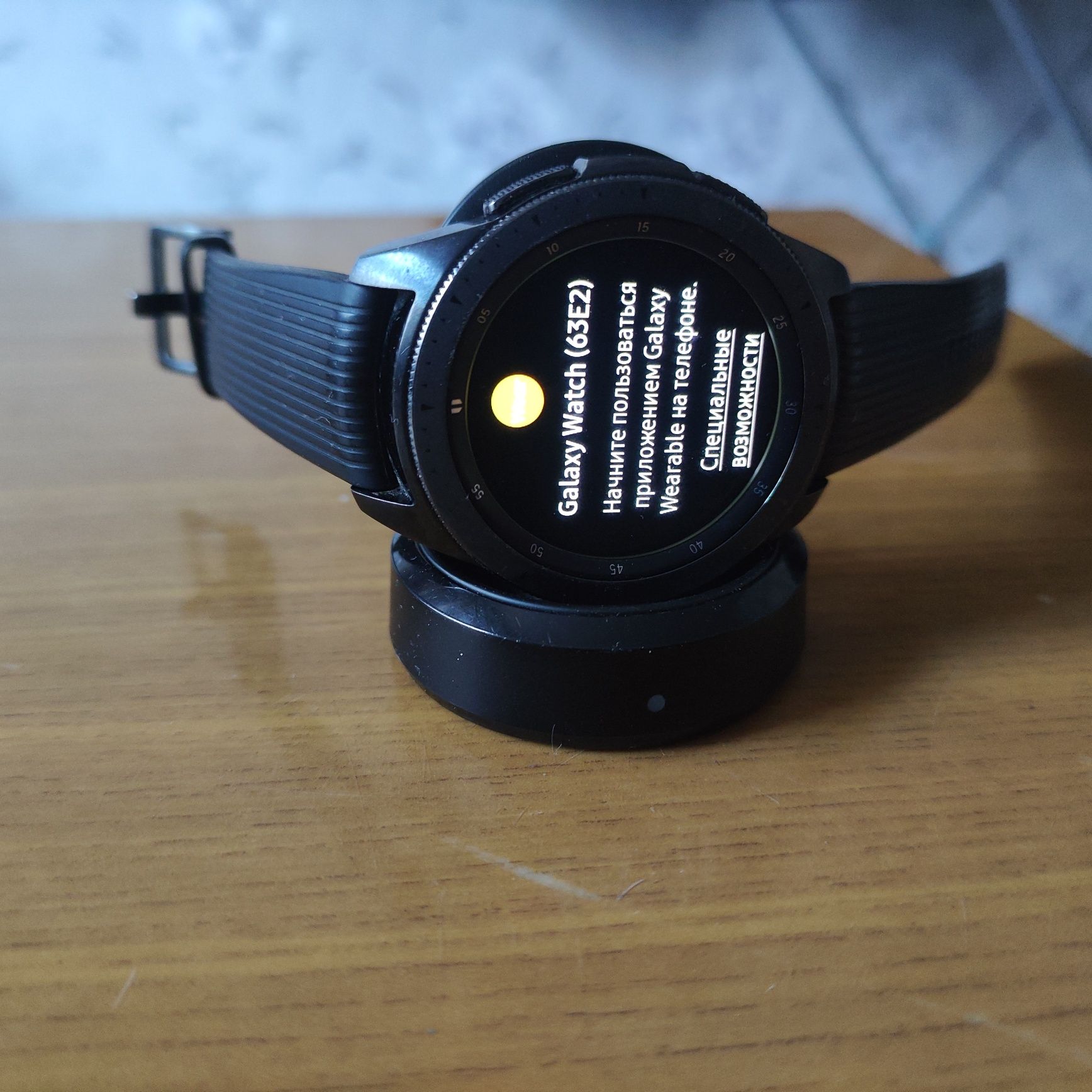 Смарт-часы Samsung Galaxy Watch SM-R810 42 мм черный