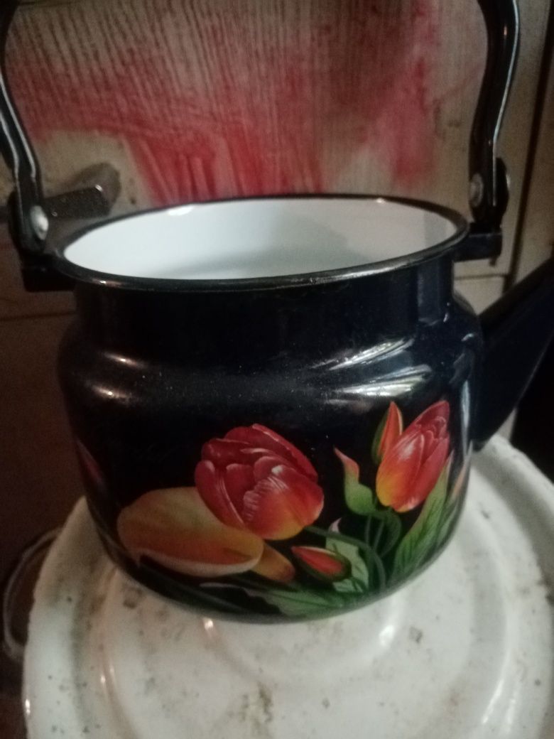 крышка прозрачная, старые чайники, масленка, сахарница бу