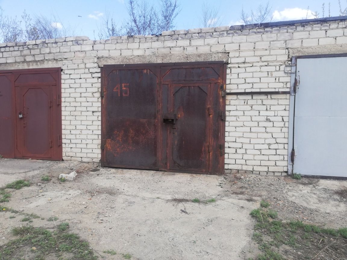 Продам гараж на кооперативе «Знания»