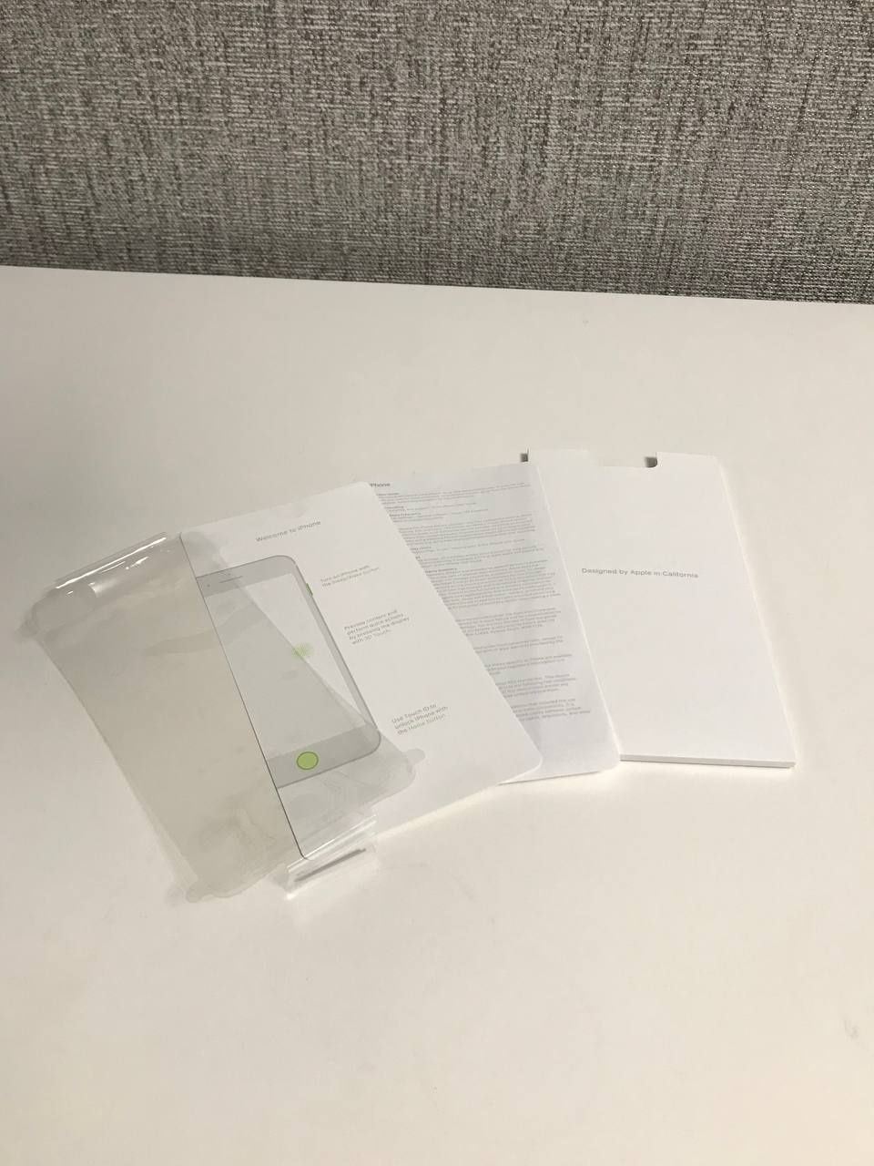 iPhone 7 Plus в коробке
