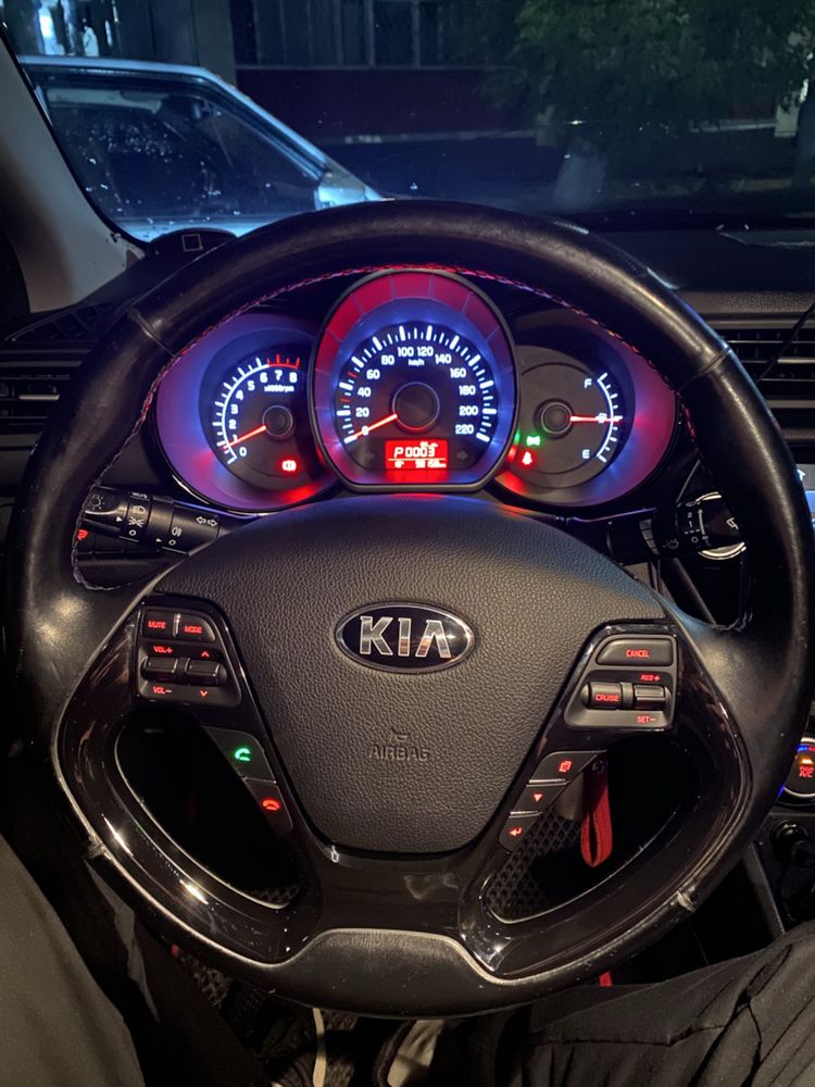 Мультируль( кнопки руля) Kia Cerato !
