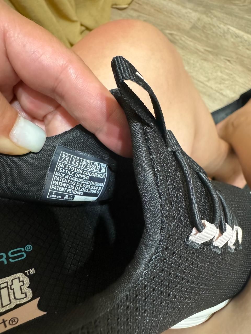 Женские кроссовки Skechers