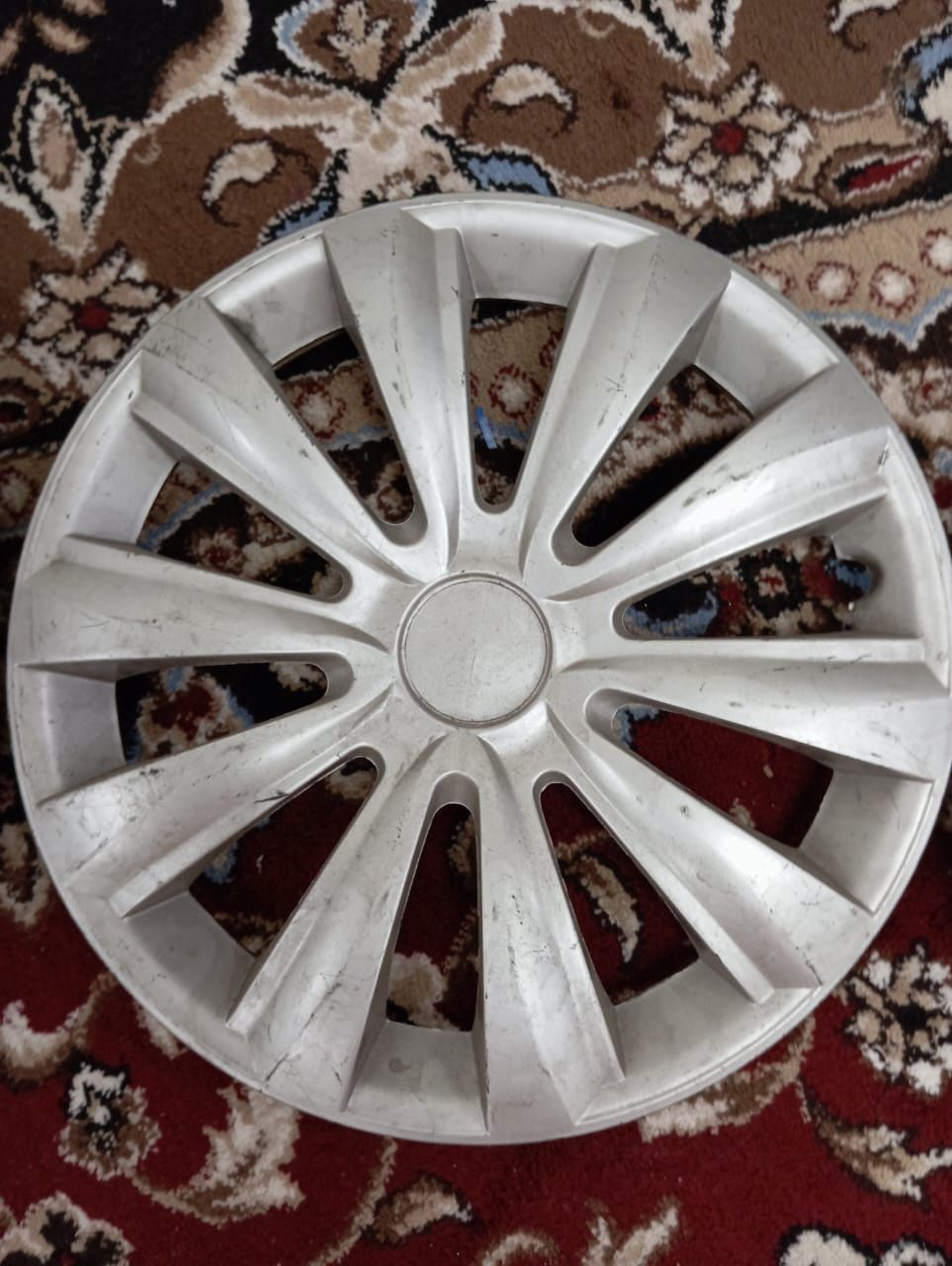 Продам колпаки для шины