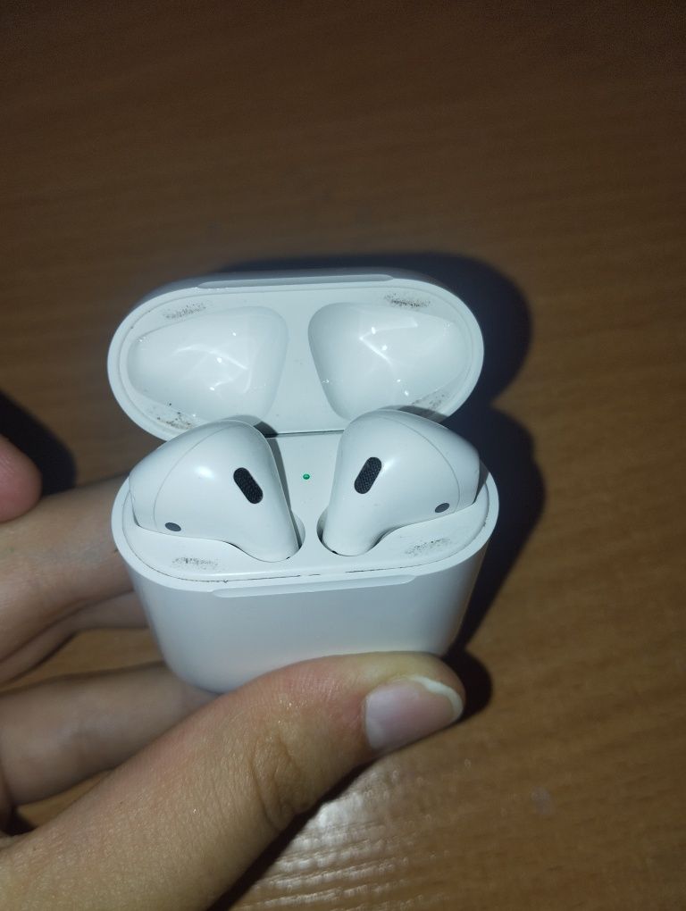 Air pods 1 в хорошем состоянии