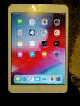 Планшет iPad mini 2