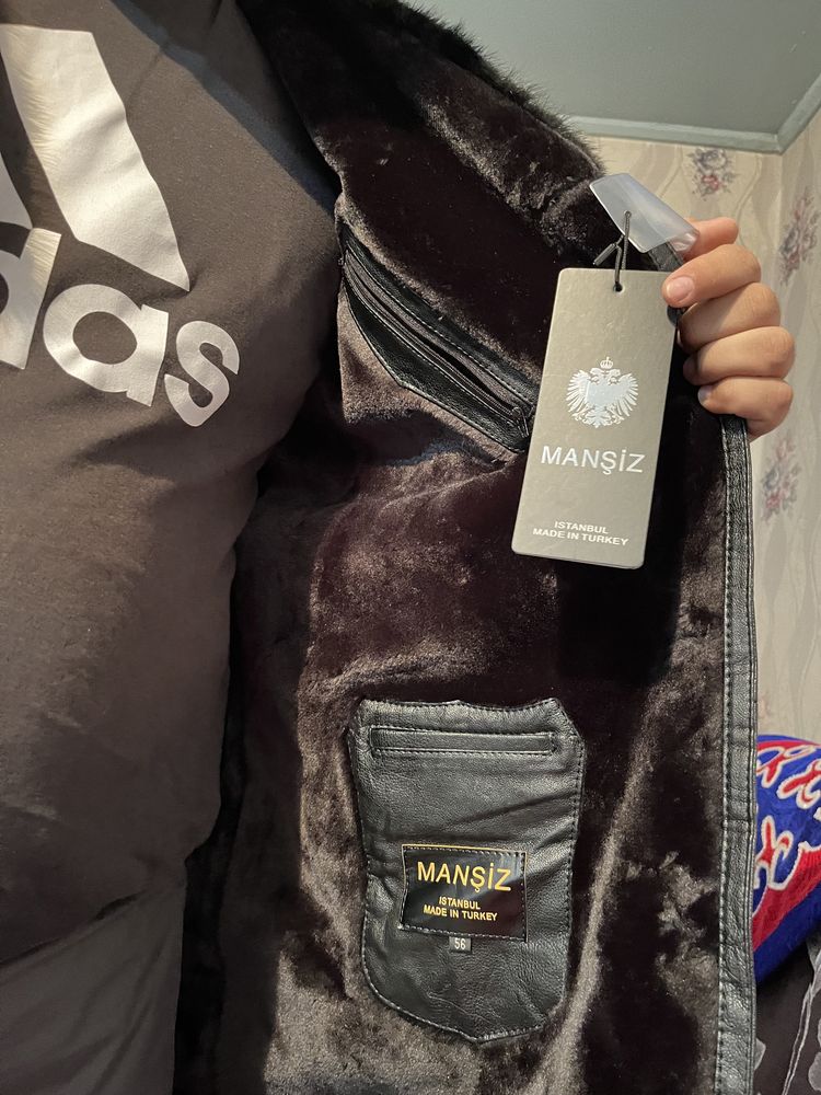 Продам новую мужскую дубленку.