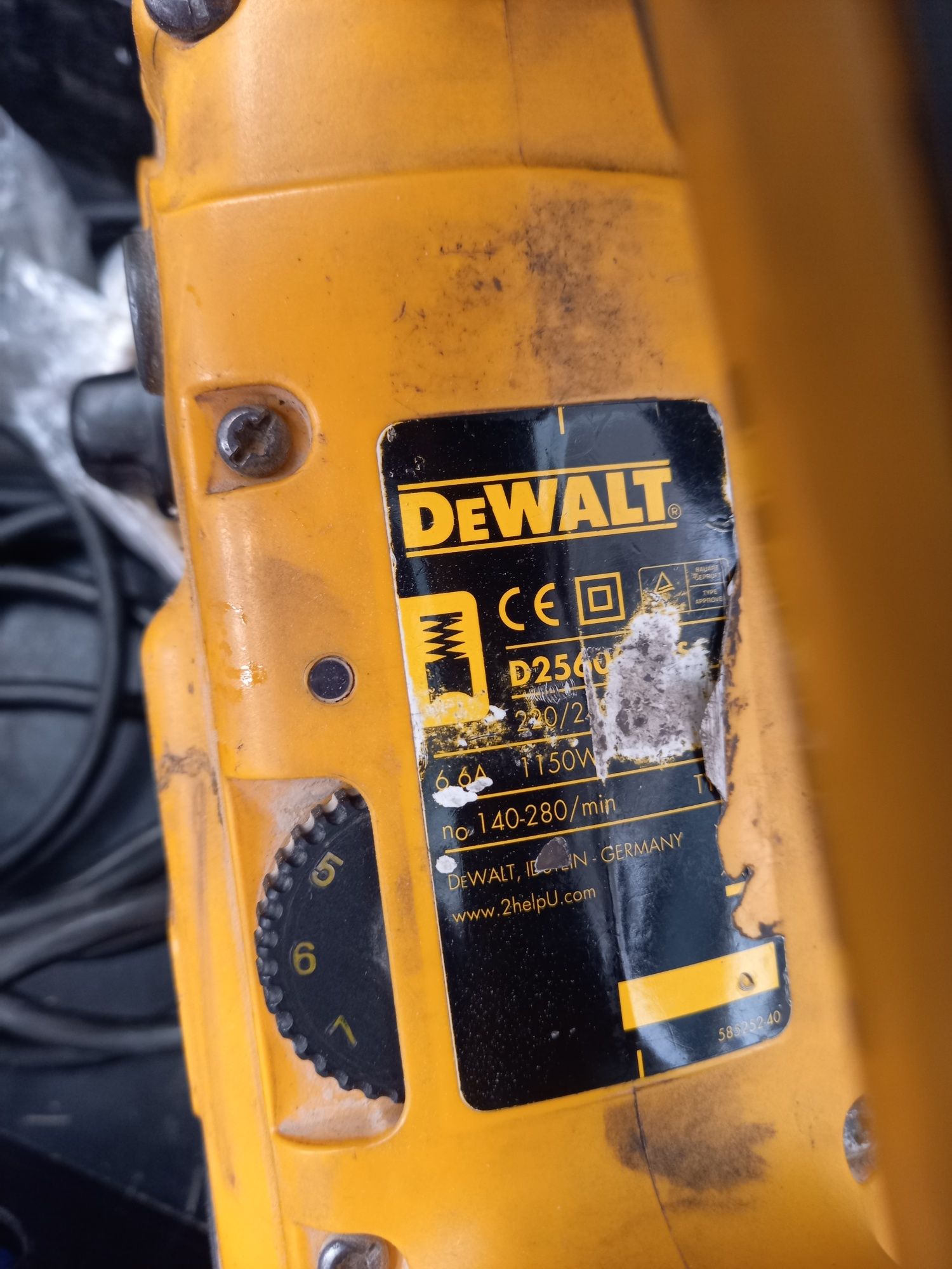 Перфоратор Dewalt Патрон Макс