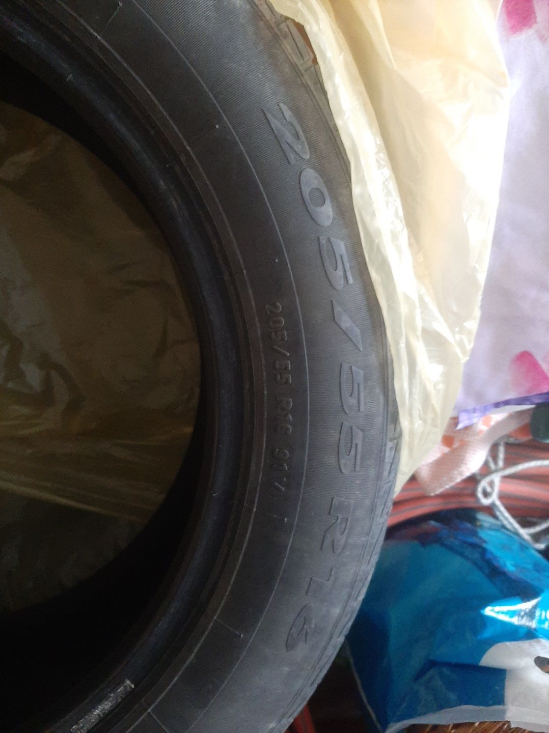 Продам автомобильные шины 205/55/16