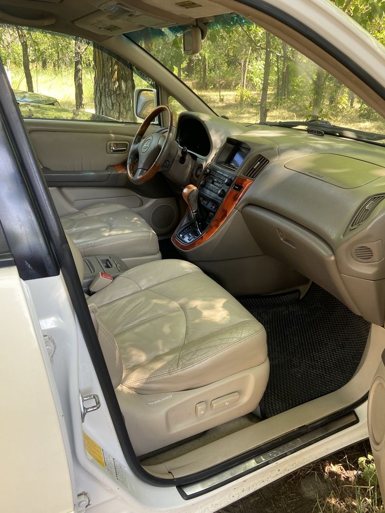 Продам lexus rx 300  Рестайл
