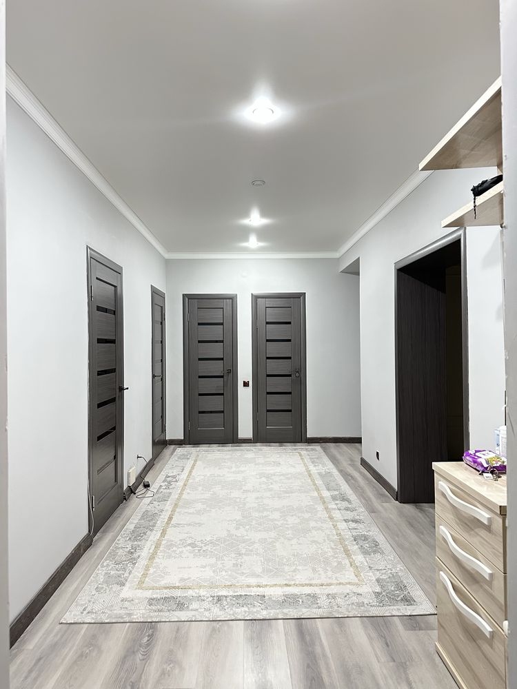 Продам квартиру в районе батыс 2