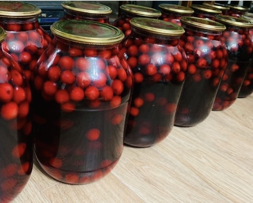 Компот вишневый свежий