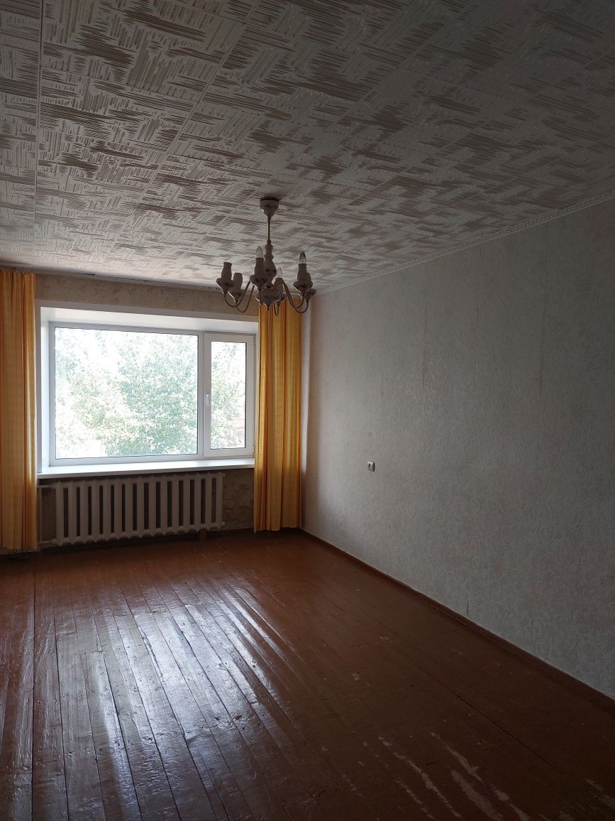 Продам теплую 2х комнатную 48 кв.м , 3этаж/5 не угловая.