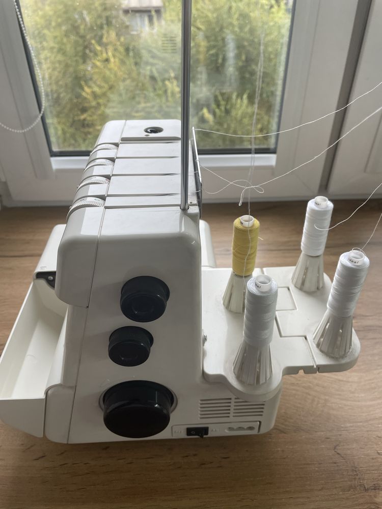 Оверлог Janome 60788 4-ниточный