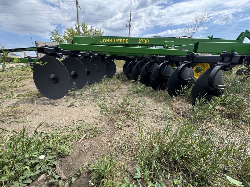 Продам риппер John deere 2700