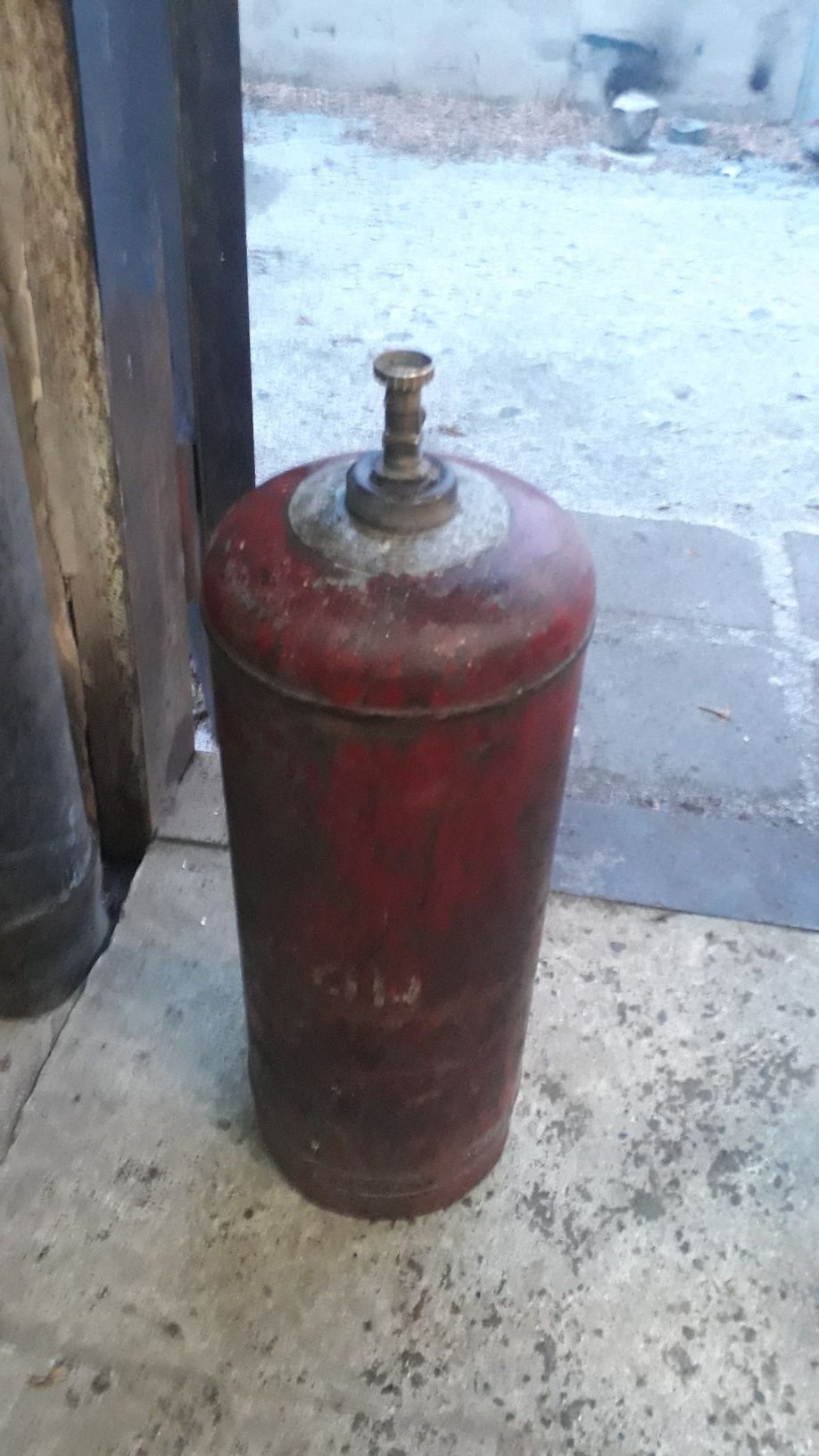 газовые баллоны 5 штук балон